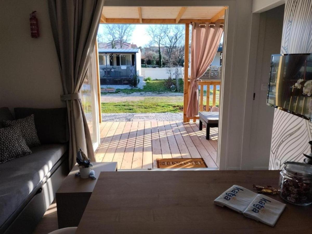 Mobile Home Katja Баньоле Екстер'єр фото